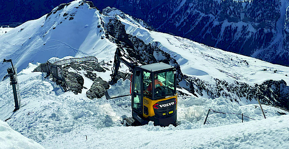 Volvo ECR25 Electric
