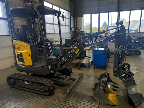 Volvo EC18 Electric